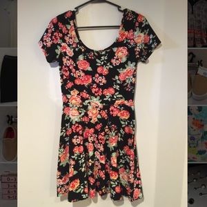 Juniors floral dress